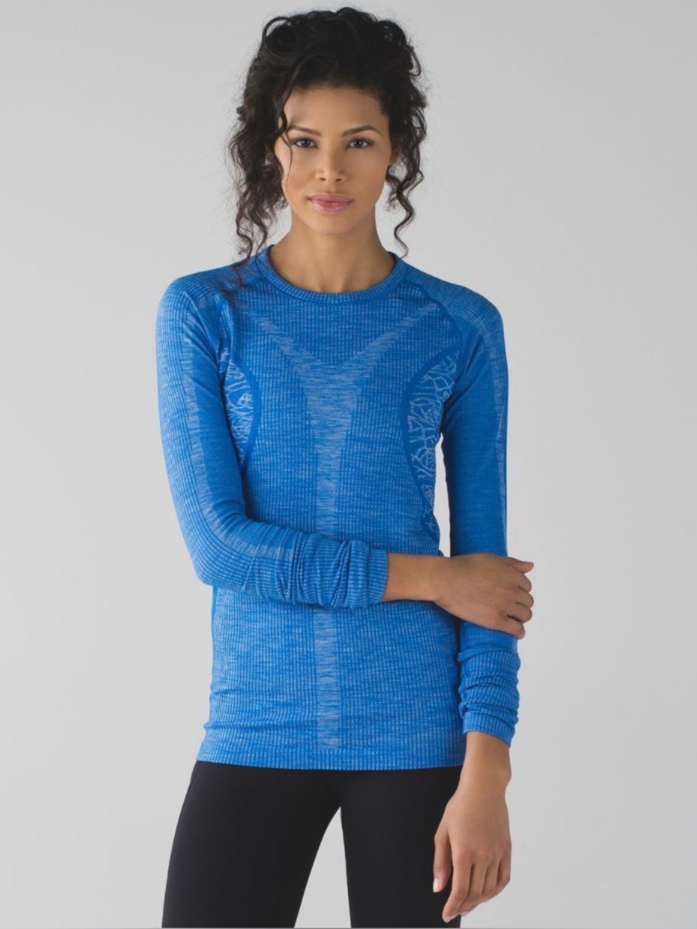 LULULEMON - RESTLESS PULLOVER in Heathered Lakeside Blue. Size 8